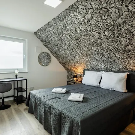 Apartmán Roof-suite 02 I Aufzug I Bbq I Wifi I Balkon I Tv *